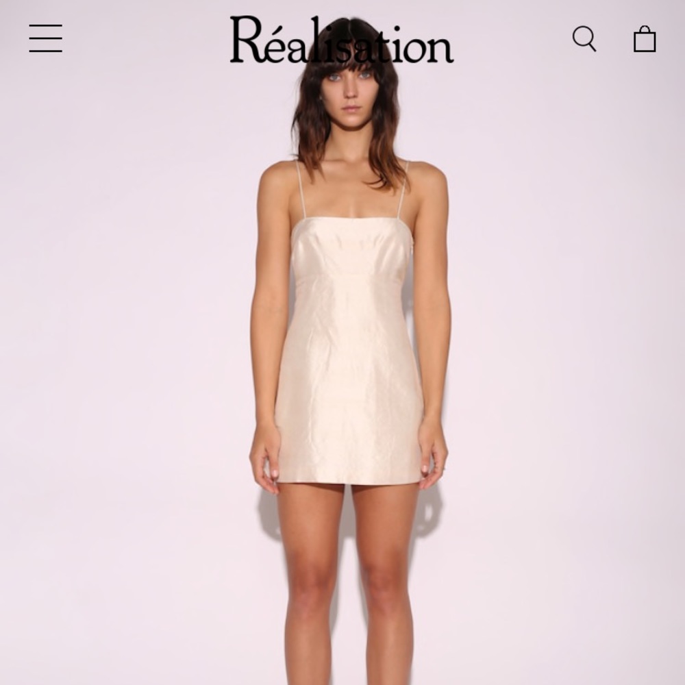 Réalisation Par Christy Dress